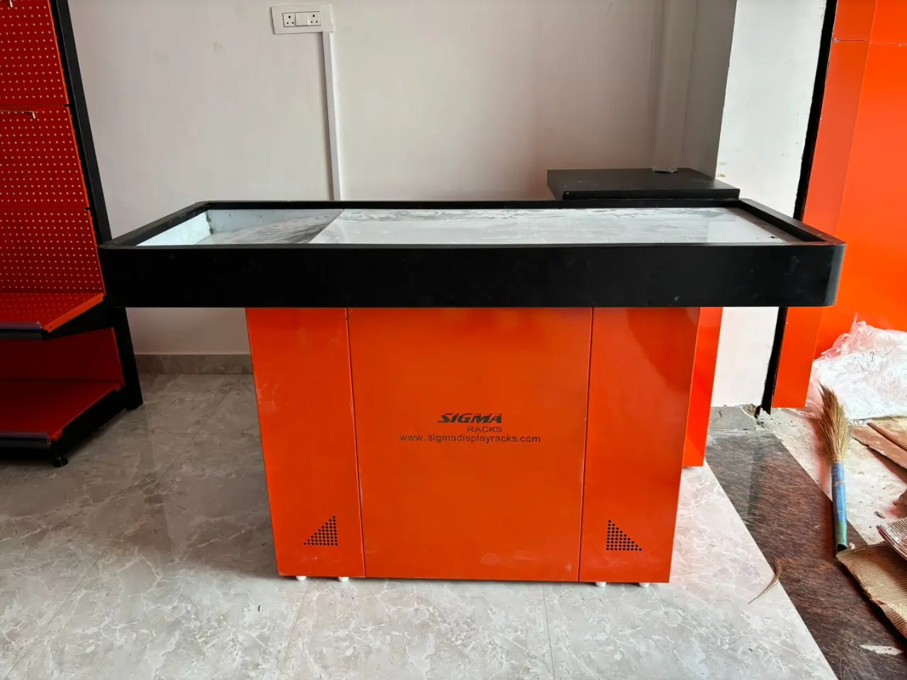 602828582_Display Counter Varanasi.webp
